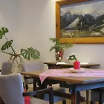 Gaestehaus Schusser An Der Therme, Fruehstueck, Doppelzimmer Und バド クラインキルヒハイム