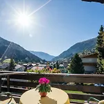 Gaestehaus Schusser An Der Therme, Fruehstueck, Doppelzimmer Und