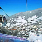 Gaestehaus Schusser An Der Therme, Fruehstueck, Doppelzimmer Und Panzió 4*