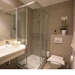 ベッド・アンド・ブレックファスト Gaestehaus Schusser An Der Therme, Fruehstueck, Doppelzimmer Und 4*