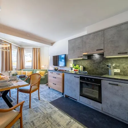 Gaestehaus Schusser An Der Therme, Fruehstueck, Doppelzimmer Und 巴德小基希海姆