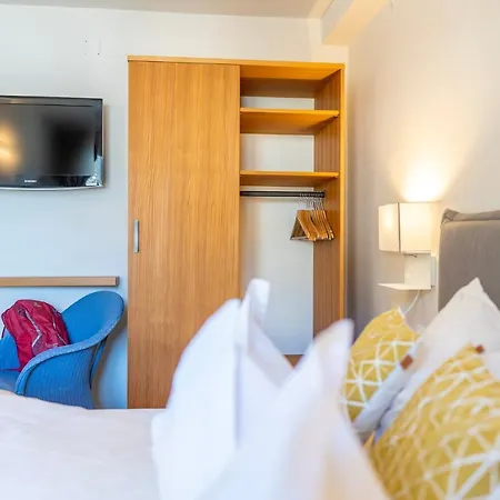 B&B Gaestehaus Schusser An Der Therme, Fruehstueck, Doppelzimmer Und 4*