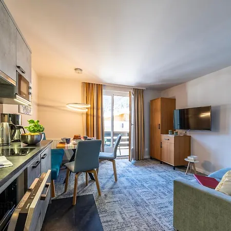 Frühstückspension Schusser 4*