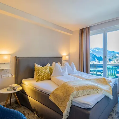 Gaestehaus Schusser An Der Therme, Fruehstueck, Doppelzimmer Und B&B