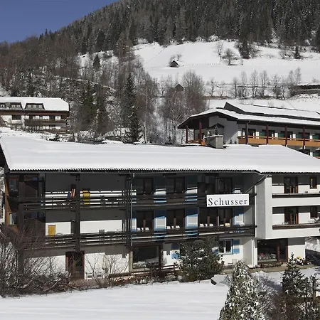 Gaestehaus Schusser An Der Therme, Fruehstueck, Doppelzimmer Und Ferienwohnung 4*