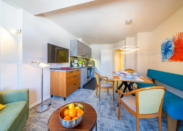 Gaestehaus Schusser An Der Therme, Fruehstueck, Doppelzimmer Und 4* Bad Kleinkirchheim