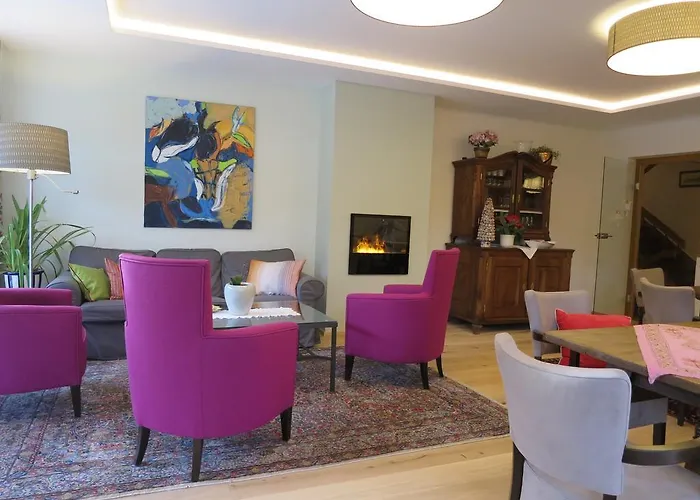 Bed & Breakfast Gaestehaus Schusser An Der Therme, Fruehstueck, Doppelzimmer Und 4*