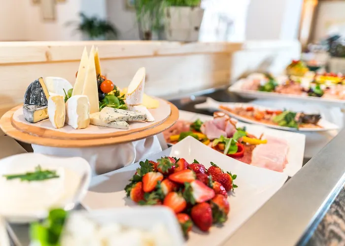 Gaestehaus Schusser An Der Therme, Fruehstueck, Doppelzimmer Und Бад Кляйнкирххайм