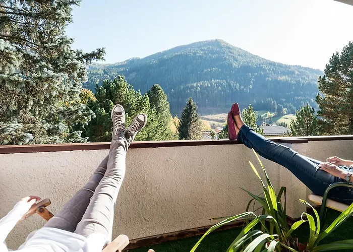 Gaestehaus Schusser An Der Therme, Fruehstueck, Doppelzimmer Und Bed & Breakfast Bad Kleinkirchheim