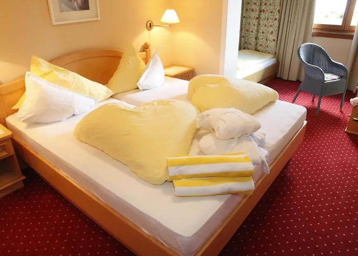 Gaestehaus Schusser An Der Therme, Fruehstueck, Doppelzimmer Und 4*