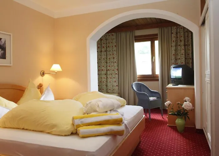 Gaestehaus Schusser An Der Therme, Fruehstueck, Doppelzimmer Und Отель типа 